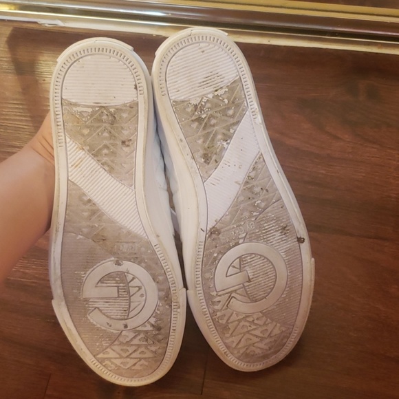 Shoes - Picture 4 of 5